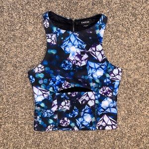 NWOT! Bebe Lace Diamond Crop Top
